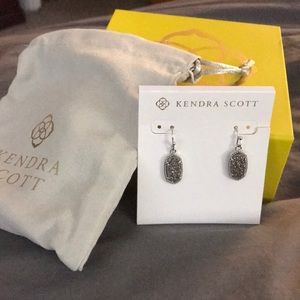 Kendra Scott earring brand new